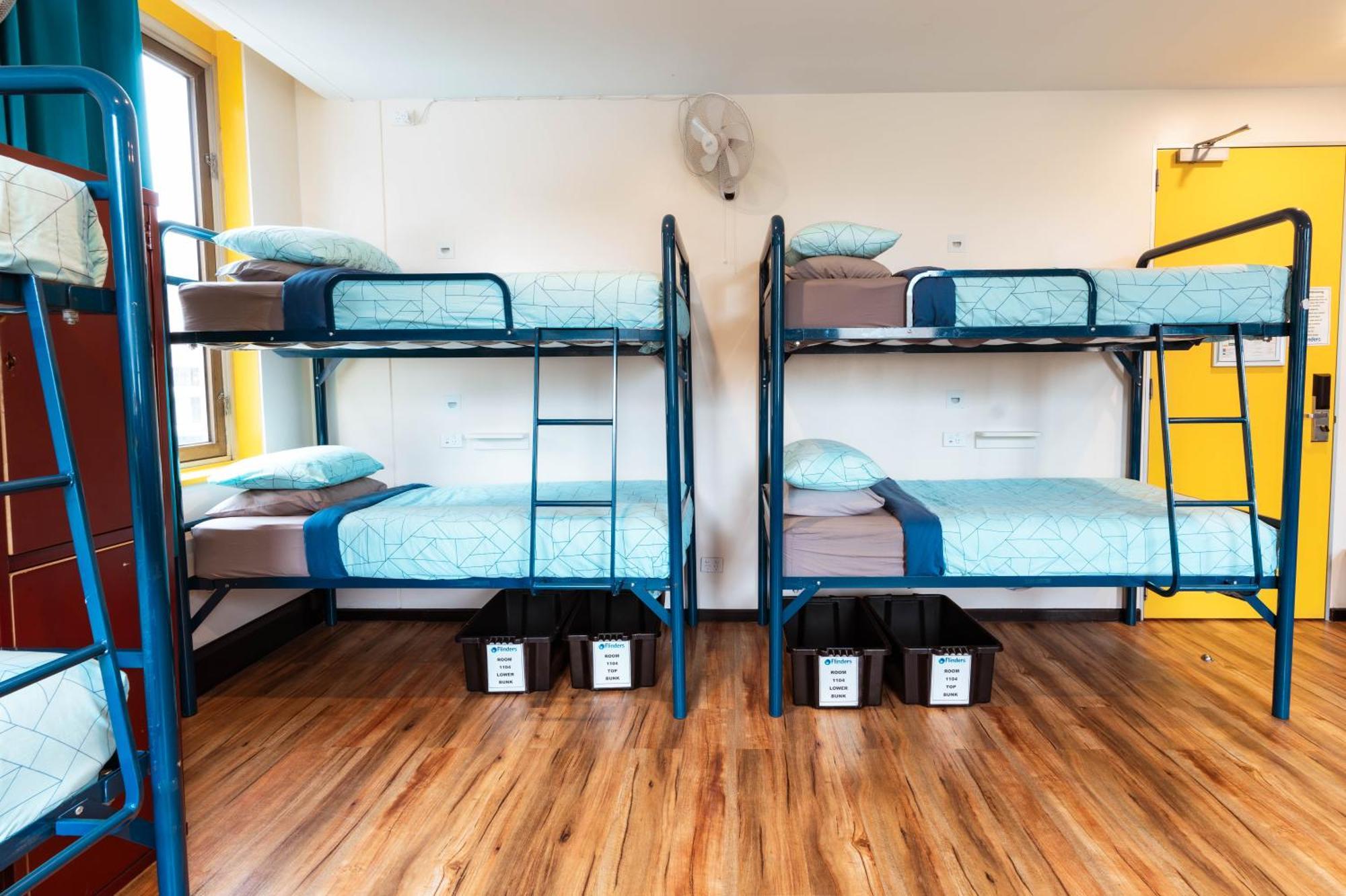 Flinders Backpackers Hostel Melbourne Exterior photo