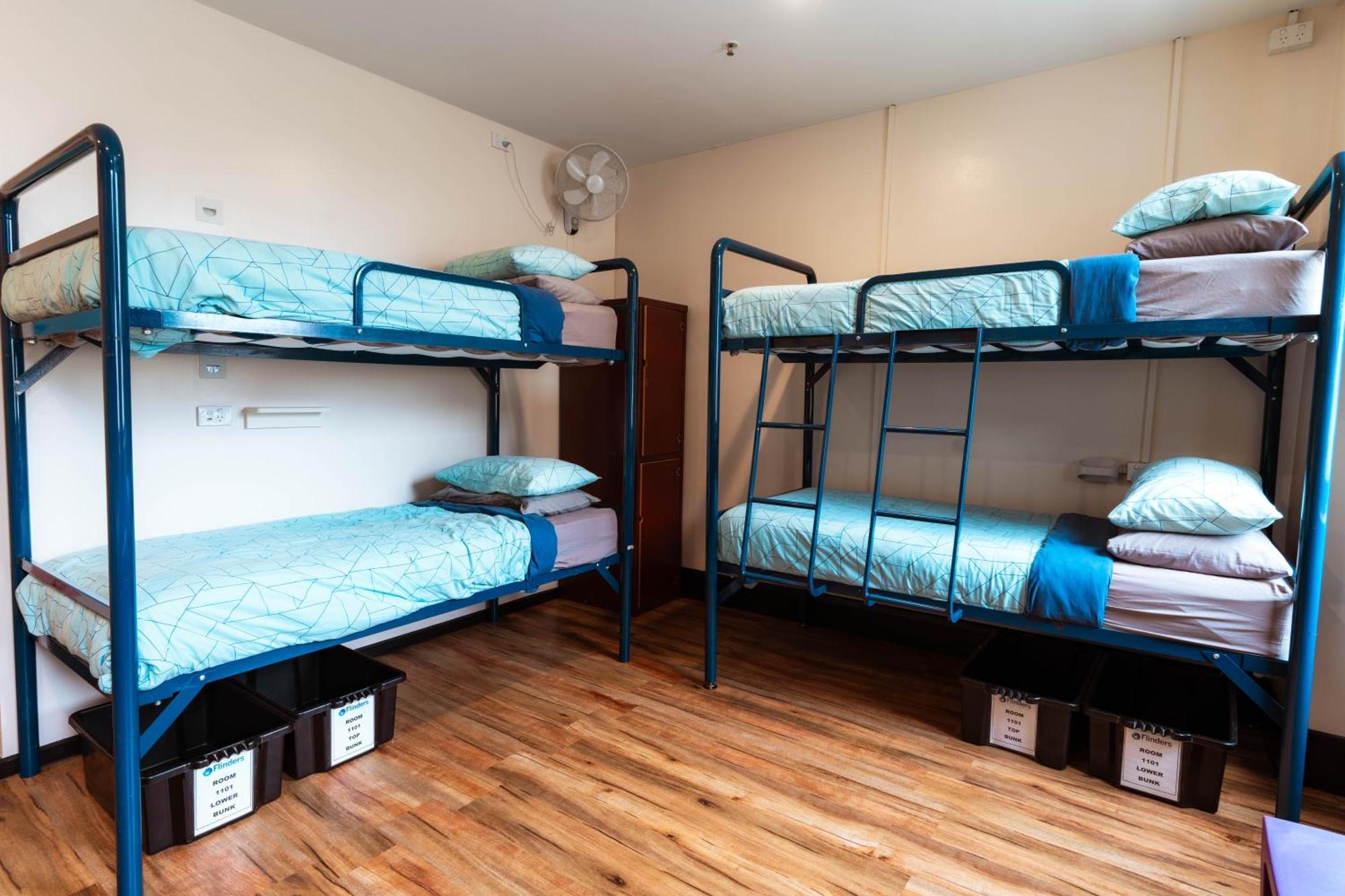 Flinders Backpackers Hostel Melbourne Exterior photo